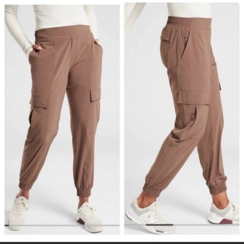 Athleta Chelsea Utility Jogger